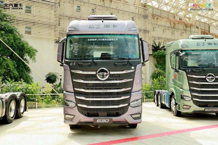 北汽重卡追夢630燃氣重卡.jpg