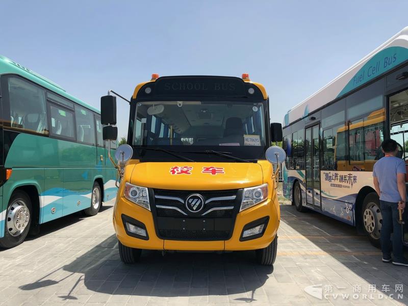 2018道路運(yùn)輸展探館第【32】張 福田歐輝專用校車