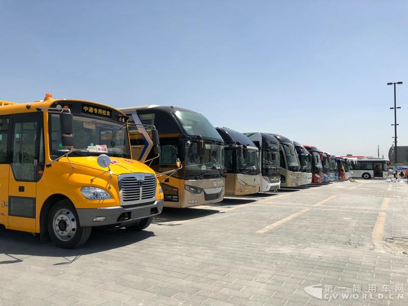 2018道路運(yùn)輸展探館第【30】張 福田歐輝專用校車