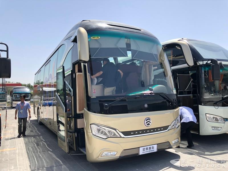 2018道路運(yùn)輸展探館第【50】張 廈門(mén)金旅XML6129領(lǐng)航者