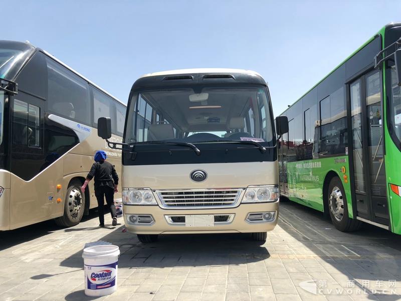 2018道路運(yùn)輸展探館第【67】張 宇通T7商務(wù)車