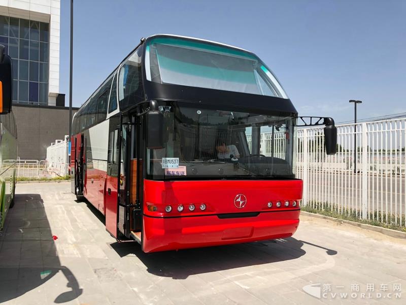 2018道路運(yùn)輸展探館第【11】張 北方客車高端公路客車