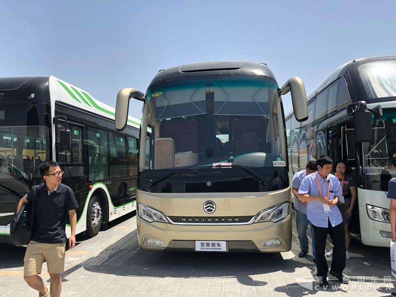 2018道路運(yùn)輸展探館第【51】張 廈門(mén)金旅XML6129領(lǐng)航者