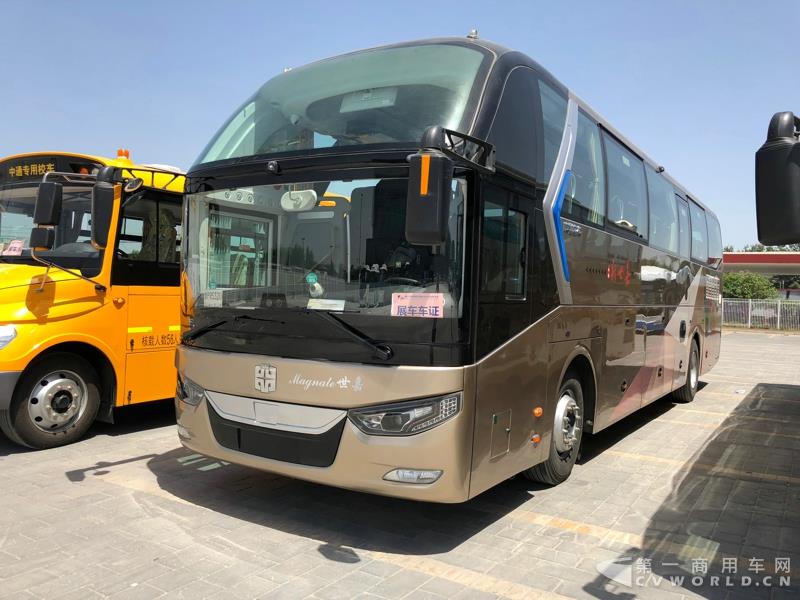 2018道路運(yùn)輸展探館第【76】張 中通世嘉公路客車