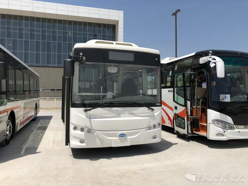 2018道路運(yùn)輸展探館第【41】張 南京金龍燃料電池客車